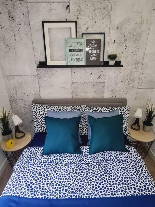 Stylish 2 Bedroom Apartment / Free Gated Parking Glasgow Eksteriør bilde