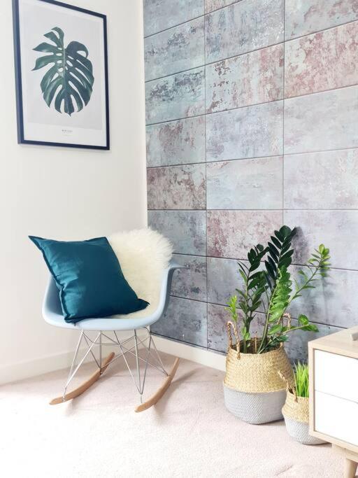 Stylish 2 Bedroom Apartment / Free Gated Parking Glasgow Eksteriør bilde