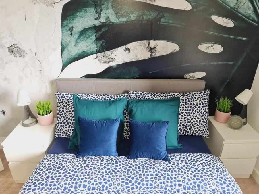 Stylish 2 Bedroom Apartment / Free Gated Parking Glasgow Eksteriør bilde